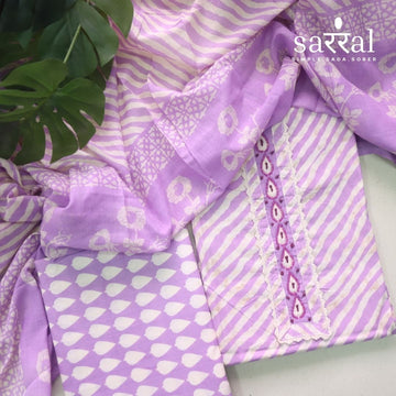 Farheen Soft Lilac Moti Work Neck Patch in Leheriya Printed Cotton Suit Set