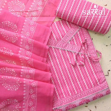 Farheen Bubblegum Pink Digital Printed In Angrakha Style Neck Cotton Suit Set