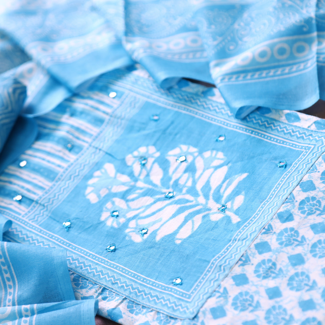 Farheen Dodger Blue Patra Detailing Floral Printed Cotton Suit Set