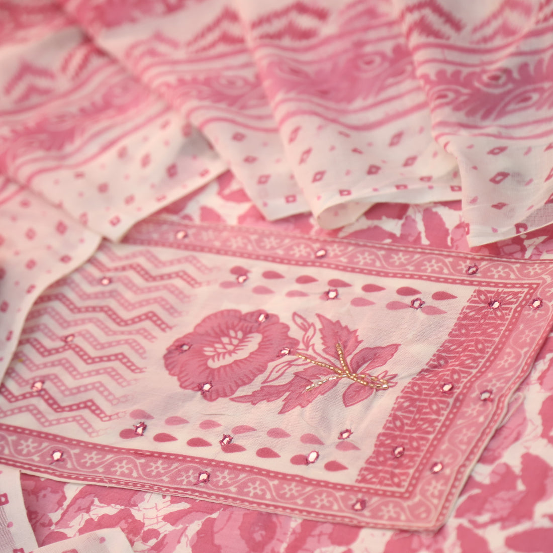 Farheen Candy Pink Patra Detailing with Kardana Dabu Floral Printed Cotton Suit Set